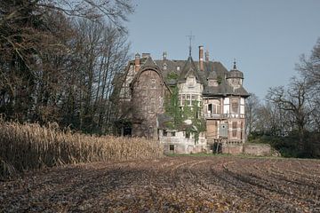 Maison de campagne abandonnée sur Tim Vlielander