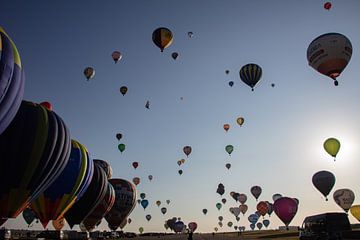 Festival de montgolfières sur Cornelius Fontaine