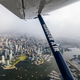 Downtown Vancouver vanuit de lucht van Daan van der Heijden