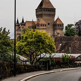 Le magnifique château près de Vufflens-le-Château, en Suisse sur Koen Lipman