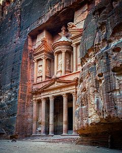 Al-Khazneh, mausoleum of the Arab Nabataean King Aretas IV