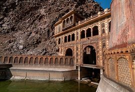 Jaipur: Galta Ji (Monkey Temple) von Maarten Verhees