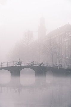 Mistig Rapenburg, Leiden Centrum van photobytommie