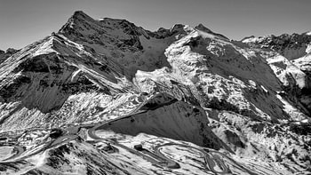High alpine road with view - b/w