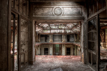 Urbex - ein verlassenes Bürogebäude
