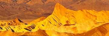 Zabriskie Point bij zonsopgang, Death Valley National Park, Californië, VS van Markus Lange