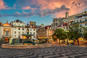 Rossio-plein in Lissabon, Portugal van Michael Abid
