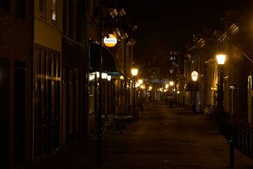 Eenzame straat van Wijnand Kroes