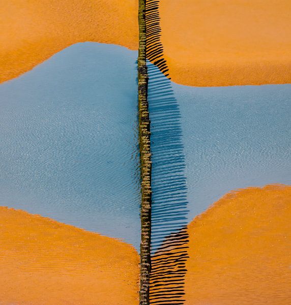 Minimalist breakwater Zeeland by Marcel van Oene