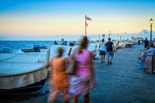 Levenslust aan de Haven: Boccadasse's Strand en Zee