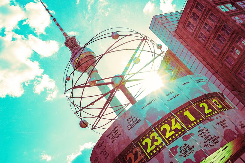 Horloge universelle et tour de télévision de Berlin en été par Mixed media vector arts