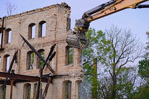 Sloop van het opslaggebouw van het complex Böllberger Mühle in Halle