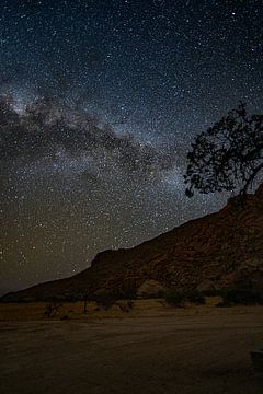 Spitzkoppe mit Milchstraße in Namibia, Afrika von Patrick Groß