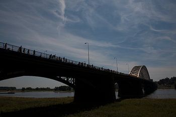 Wandelend (Vierdaagse) naar Nijmegen 