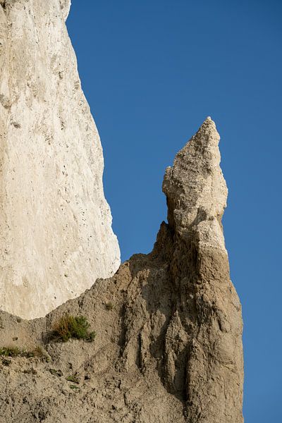Phare solitaire de craie par Gerry van Roosmalen