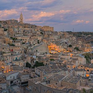 Coucher de soleil sur Matera illuminée