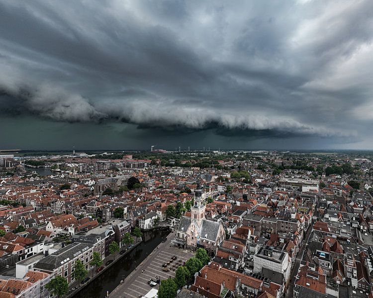 Sturm über der Waag in Alkmaar von Wietse de Graaf