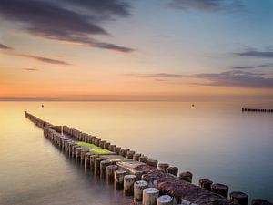 Malerischer Sonnenuntergang an der Ostsee