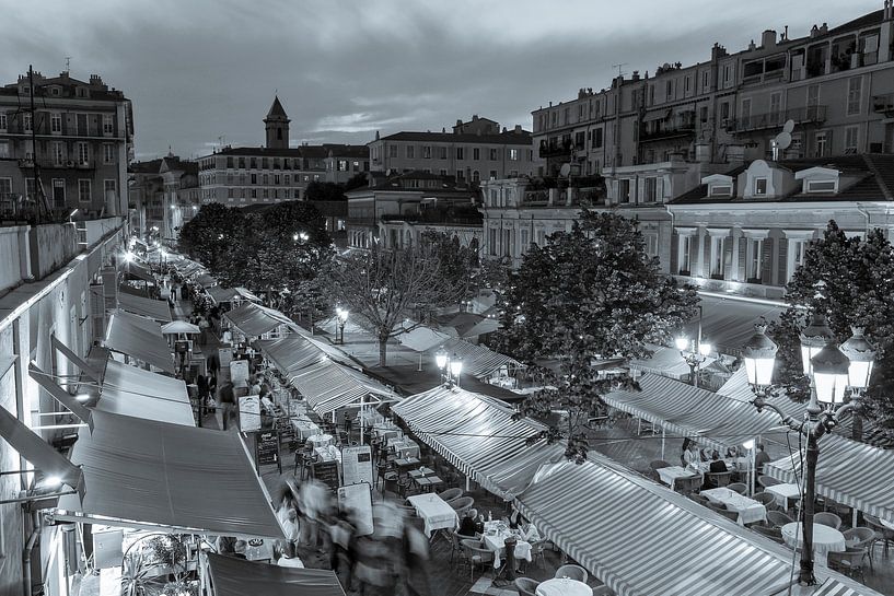 Restaurants am Cours Saleya in Nizza am Abend von Werner Dieterich