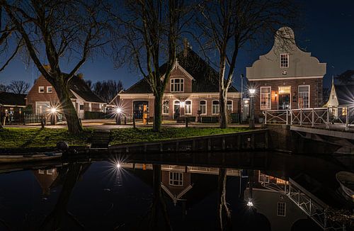 Rustiek Broek in Waterland in de avond