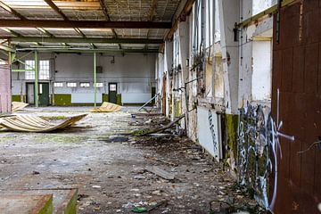 Urbex - interior of a dilapidated building by Photo Henk van Dijk