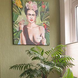 Customer photo: Frida con amigos by Nettsch ., on canvas