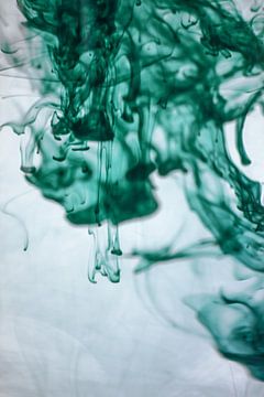 Groene kleur in water van Mixed media vector arts