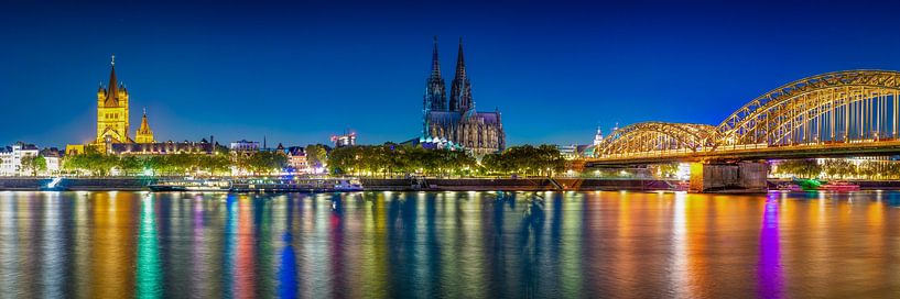 Cologne in the evening by Martin Wasilewski