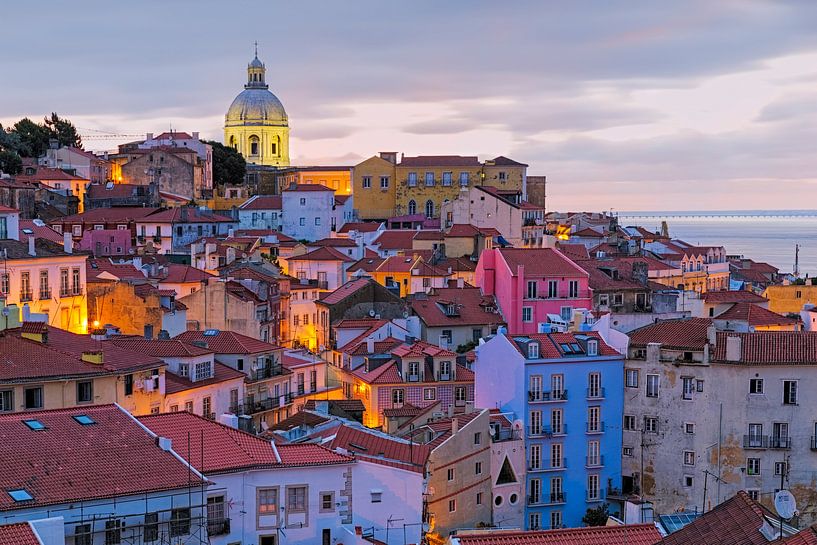 Alfama, Lissabon von Rob van Esch