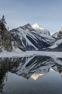 Mount Robson, AB van Luc Buthker
