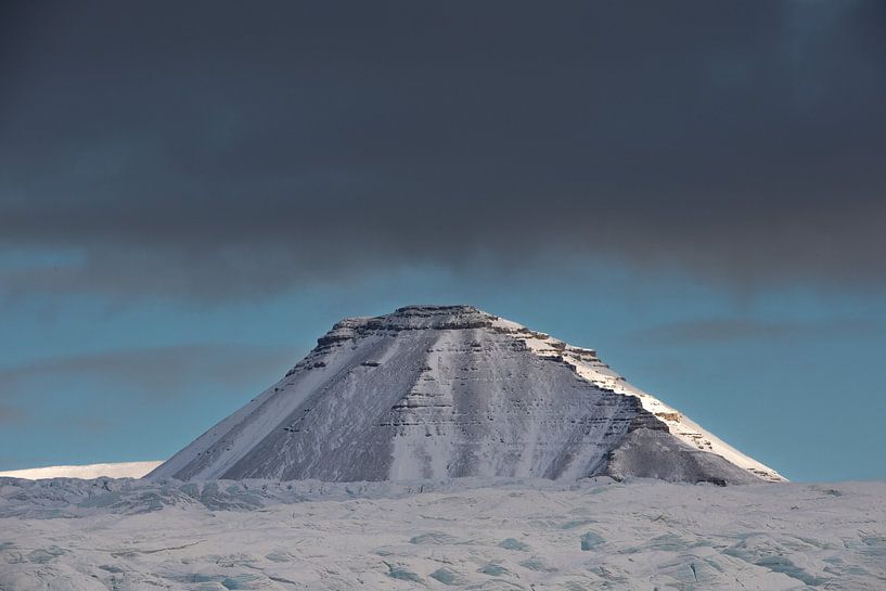 landschap op Spitsbergen van Ed Klungers