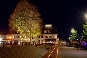 Eine nächtliche Straße in Harderwijk