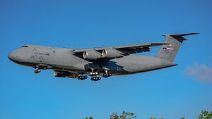 Landung der Lockheed C-5M Super Galaxy.