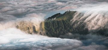 Engloutis par les nuages sur Sidney van den Boogaard