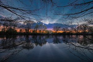Sonnenuntergang beim Rhein