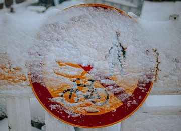 Besneeuwd verkeersbord van Brave Toaster Photos