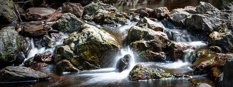 Chutes d'eau atmosphériques par Out of the Box Photography