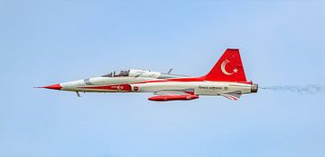 Solo of the Turkish Stars in action. by Jaap van den Berg