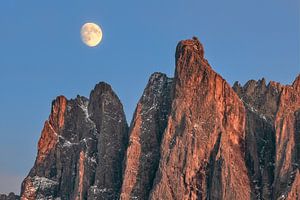 Mondaufgang in den Dolomiten