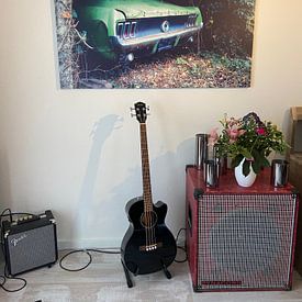 Photo de nos clients: Abandonné Ford Mustang dans un garage. par Roman Robroek - Photos de bâtiments abandonnés, sur toile