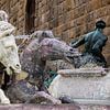 Pferde am Neptunbrunnen in Florenz in Italien von Joost Adriaanse