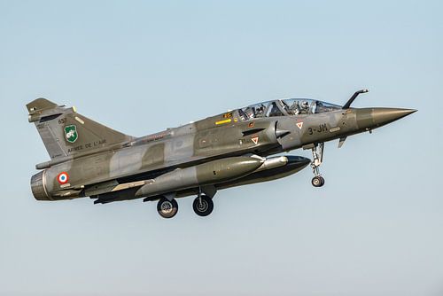 Landing Franse Mirage 2000D op vliegbasis Leeuwarden.