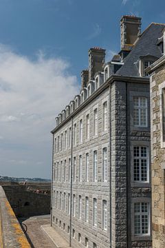 Saint Malo in Frankrijk van Patrick Verhoef