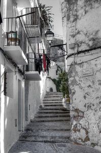 HDR foto van één van de vele trapstraatjes in Ibiza stad.