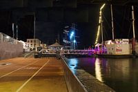 Neben der IJssel-Brücke in Kampen