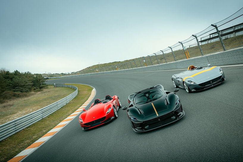 Ferrari Monza SP1, SP2 &amp;amp ; SP3 dans le virage Arie Luyendyk par Ricardo van de Bor