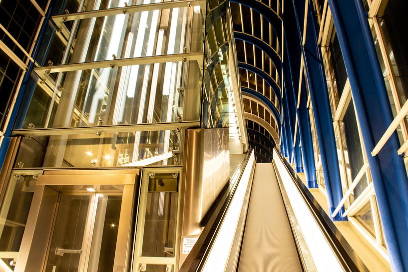 Treinstation zoetermeer by Dirk-Jan Van Daal