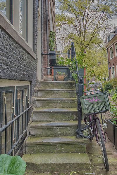 Opgang grachtenpand Amsterdam van Peter Bartelings