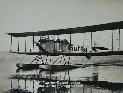 Historische Fotografie Gotha tweedekker Vliegtuig Marine van Michael Godlewski
