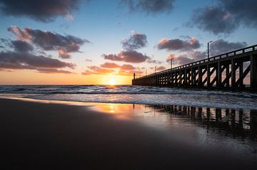 Zonsondergang aan zee van KC Photography